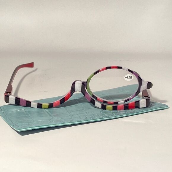 1003 Makeup Cosmetic 3.00 Flip Magnifying Glasses For Precision Application N… - Picture 1 of 7